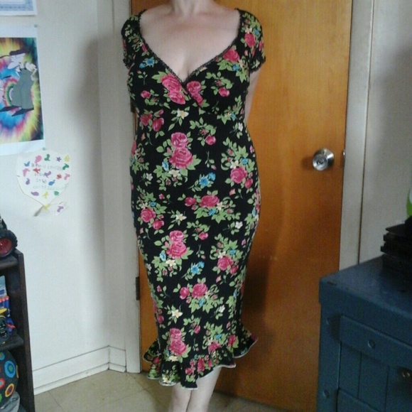Switchblade Stiletto Black and Floral Dress - Picture 1 of 7